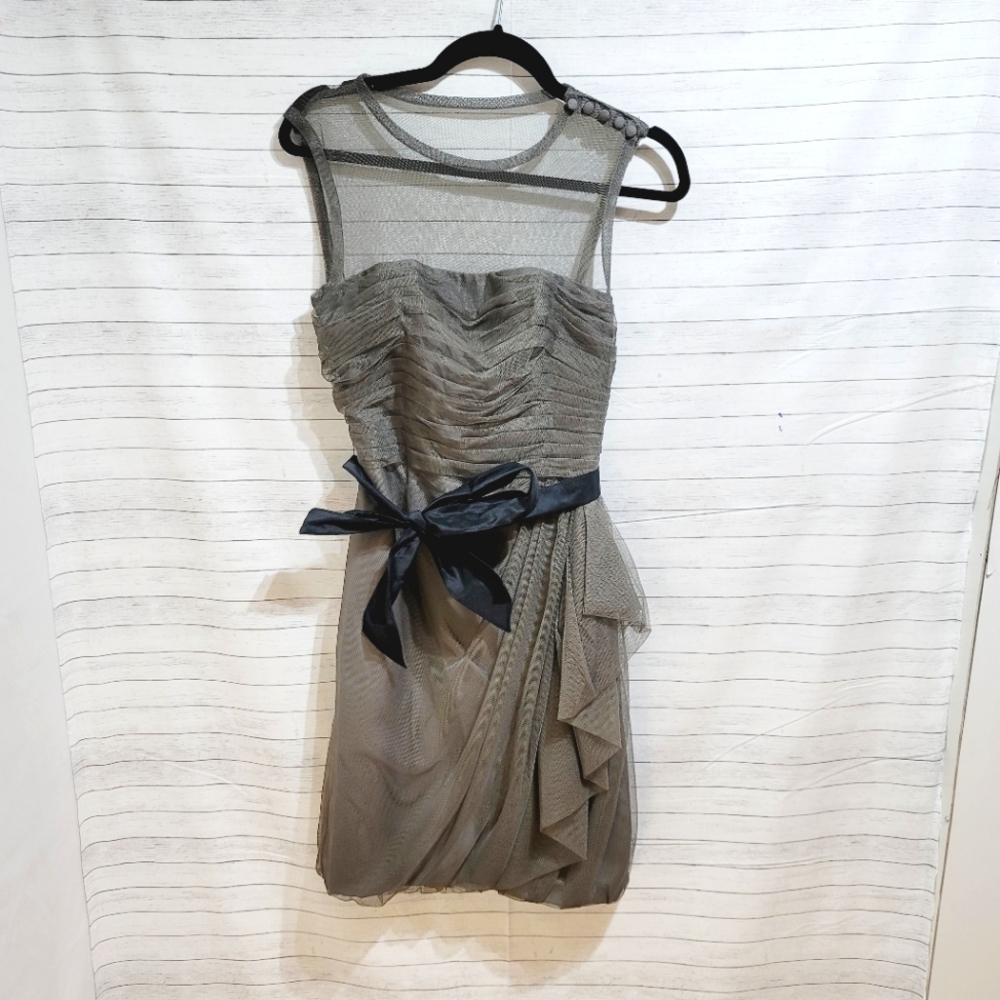 VERA WANG WHITE GRAY SHORT SLEEVE BUBBLE SKIRT MESH UPPER DRESS, SZ 6